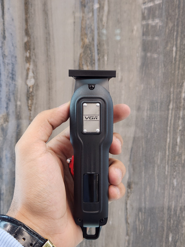 ماشین اصلاح موی سر و صورت شارژی وی جی ار مدل V-918